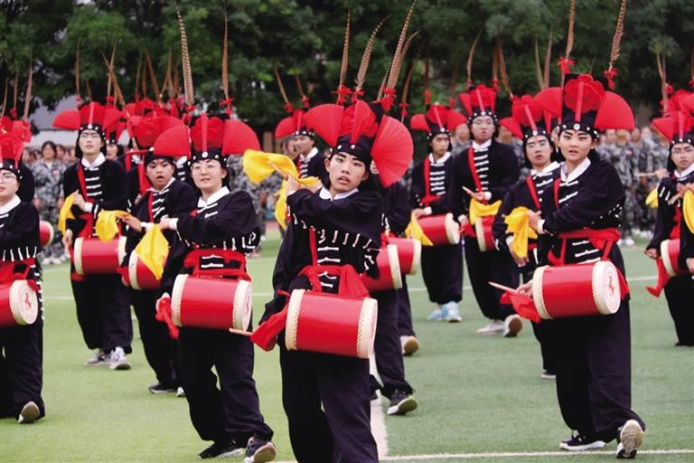 非遗节目上“网上春晚” 凉州攻鼓子大拜年