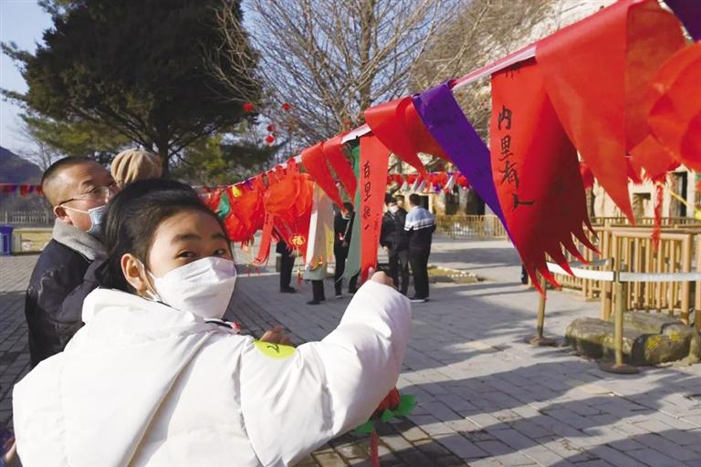 北石窟寺举办“赏石窟文化 庆元宵佳节”活动