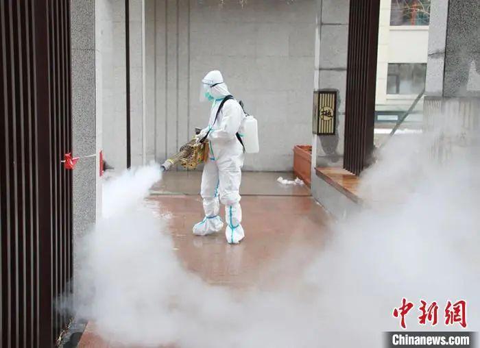 吉林省森林消防总队在九台区消杀。吉林省森林消防总队供图 点击进入下一页