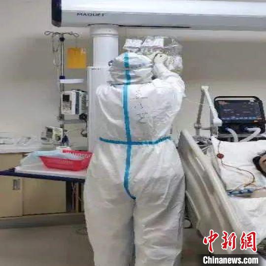 (上海战疫录)一线丨从武汉到上海 抗疫“老将”们的守“沪”之战 (上海战疫录)一线丨从武汉到上海 抗疫“老将”们的守“沪”之战