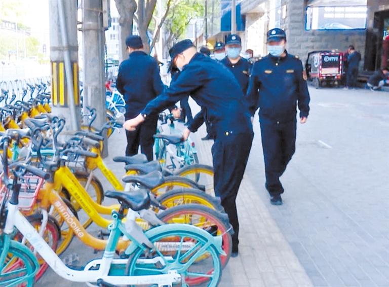 规范管理 文明出行 让共享单车成为兰州街头靓丽风景线