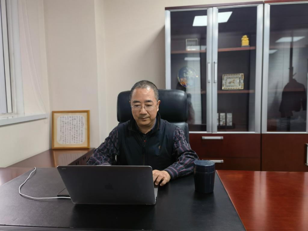 对话“弃北大读技校”当事人：职业教育如何“破局”？