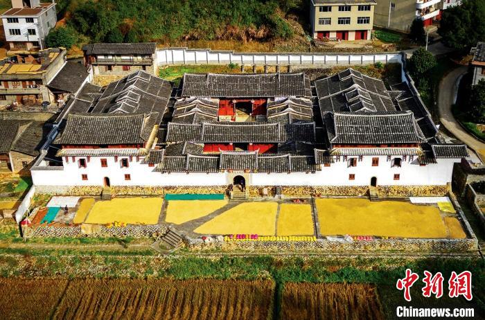 图为公馆峡民居。 梁文斌 摄 图为公馆峡民居。 梁文斌 摄