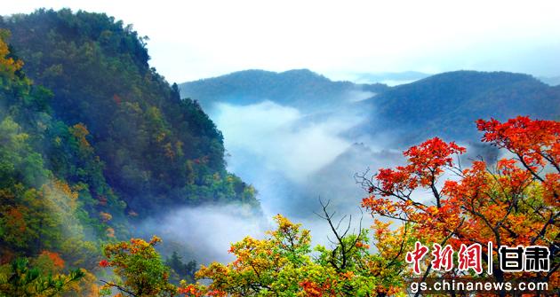 图为关山美景。(资料图)张国银 摄