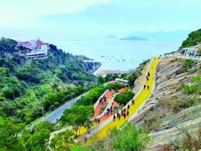 福建:用奋斗谱写幸福新篇章 福建:用奋斗谱写幸福新篇章