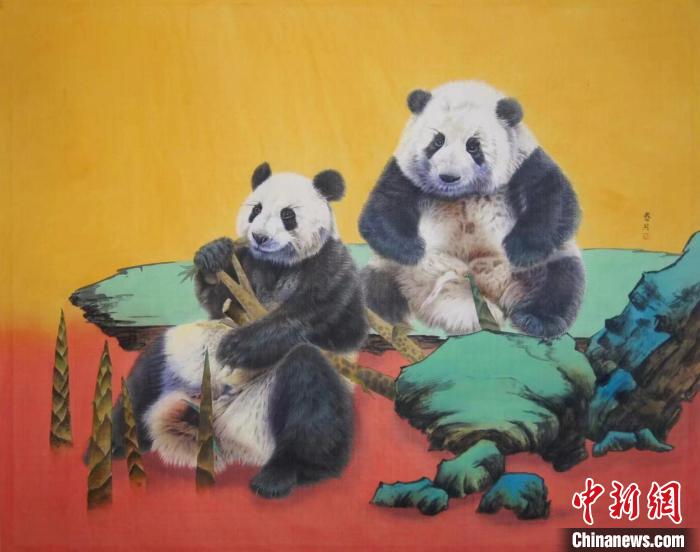 四川黄埔后代姚霁月展出画作《熊猫图》。 四川省黄埔军校同学会供图 四川黄埔后代姚霁月展出画作《熊猫图》。 四川省黄埔军校同学会供图