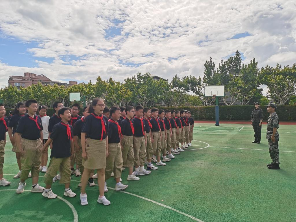 高校开学季,看外卖小哥、保安和核酸检测员的励志求学路