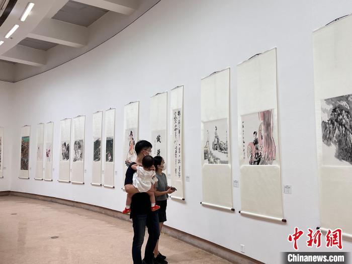 第38届中国陕西·日本京都书画联展暨第7届中国·日本学生书画联展开幕。 李一璠 摄 第38届中国陕西·日本京都书画联展暨第7届中国·日本学生书画联展开幕。 李一璠 摄