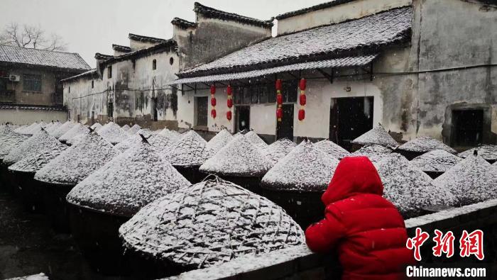 游埠古镇酱油坊雪景。 吴秉益 摄 游埠古镇酱油坊雪景。 吴秉益 摄