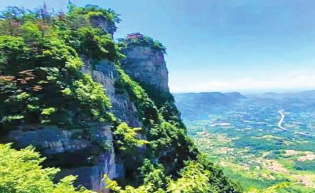 成县“乡村游”使绿水青山变金山银山