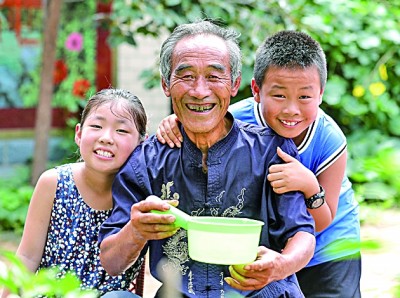 苦水营过上了“甜日子” 苦水营过上了“甜日子”