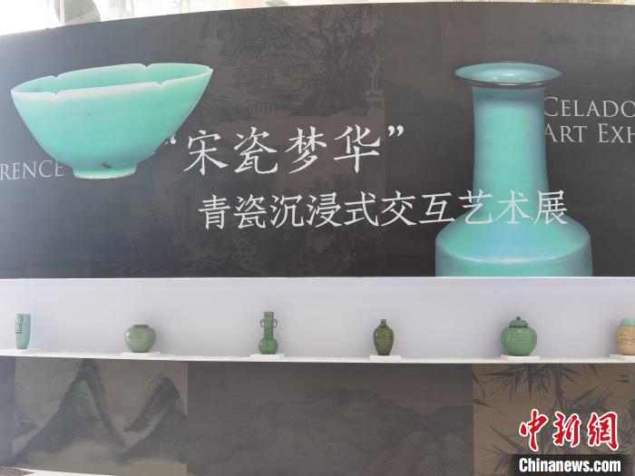 展览现场 周健 摄 展览现场 周健 摄