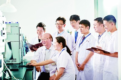 紧盯“四个面向”,投身科技创新主战场 紧盯“四个面向”,投身科技创新主战场