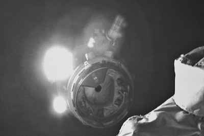 中国载人航天的历史性时刻——中国航天员首次“太空换班” 中国载人航天的历史性时刻——中国航天员首次“太空换班”