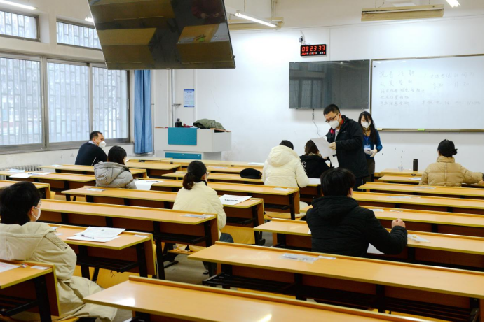 8.2万名考生在甘肃省参加考试