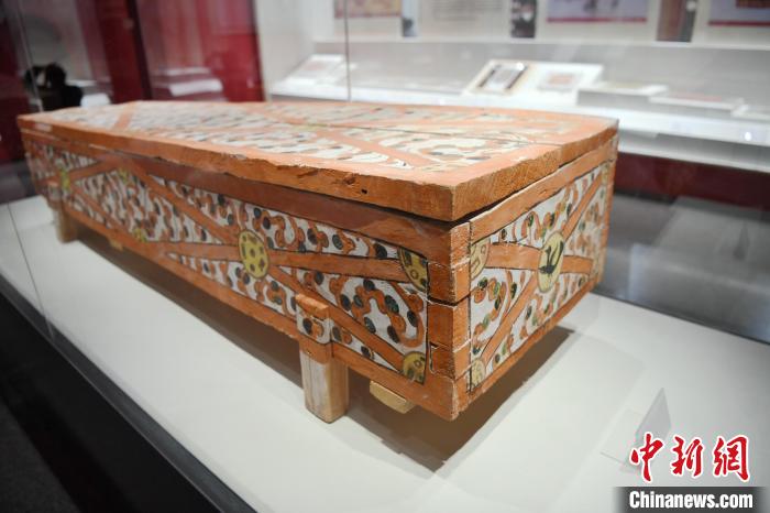 “锦绣西域?华美之疆——新疆文物精品展”在秦始皇帝陵博物院开展。 阿琳娜 摄 “锦绣西域?华美之疆——新疆文物精品展”在秦始皇帝陵博物院开展。 阿琳娜 摄