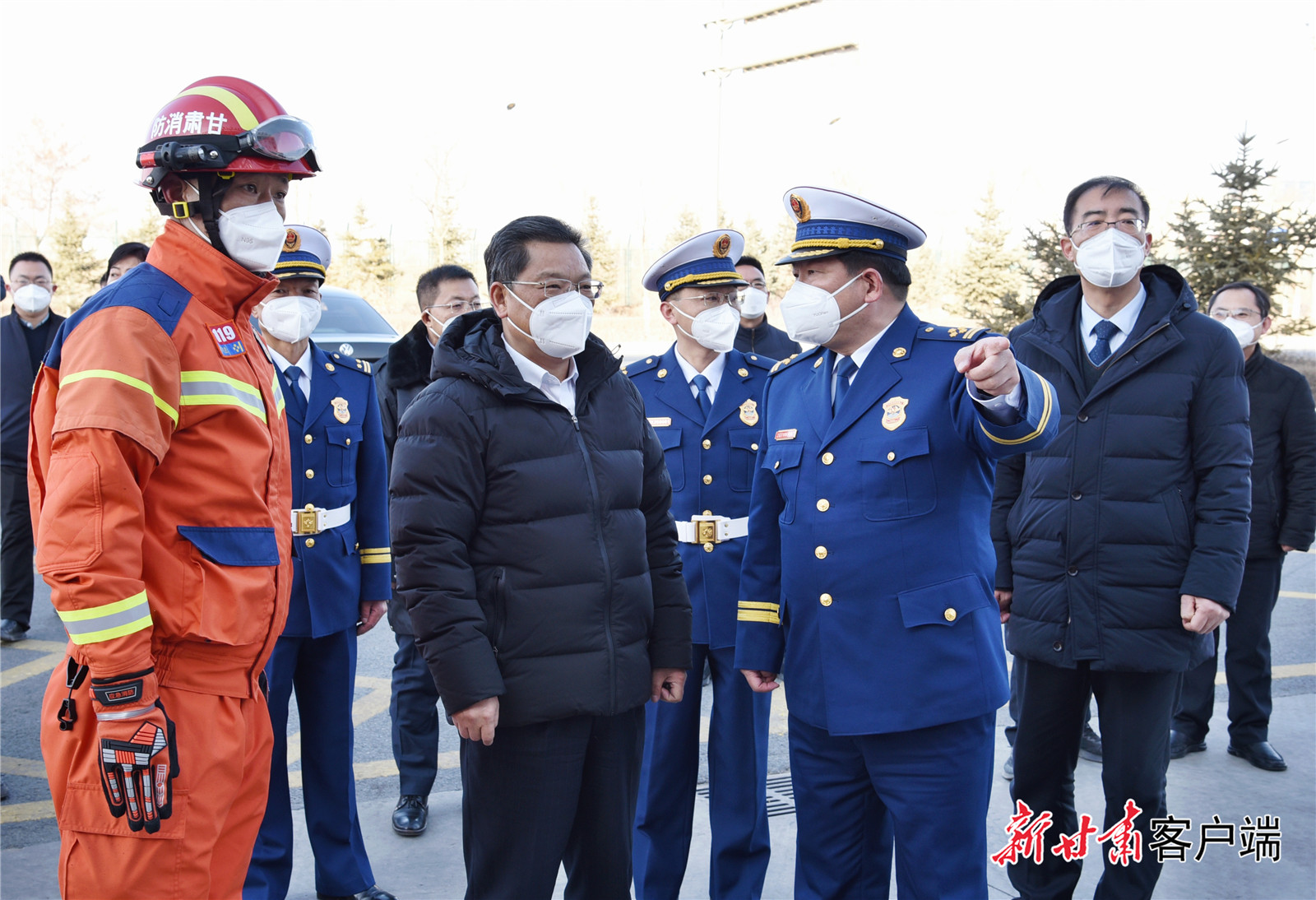 《无极五平台_任振鹤在春节前检查慰问时强调：坚决守牢安全底线 全力做好生活保障 确保人民群众过一个欢乐喜庆安定祥和的春节》