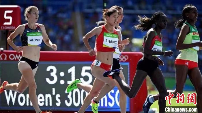 2016年8月，中国选手张新艳参加里约奥运会田径女子3000米障碍赛预赛。(资料图) 受访者供图