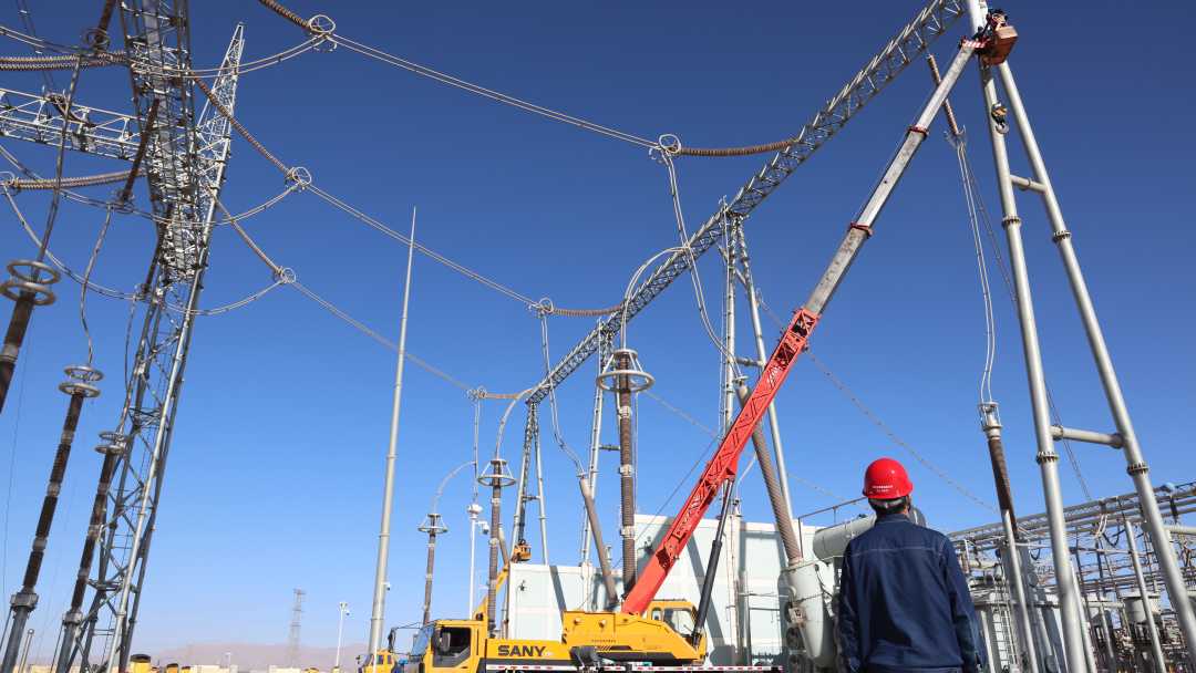 甘肃电力：电网检修“强筋骨” 护航能源输送路