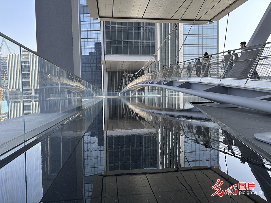 【高质量发展看中国】无人机重塑生产力 “天空之城”中的高质量发展 【高质量发展看中国】无人机重塑生产力 “天空之城”中的高质量发展
