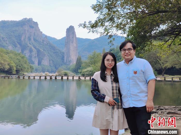 谢东颖夫妻 受访者 供图 谢东颖夫妻 受访者 供图