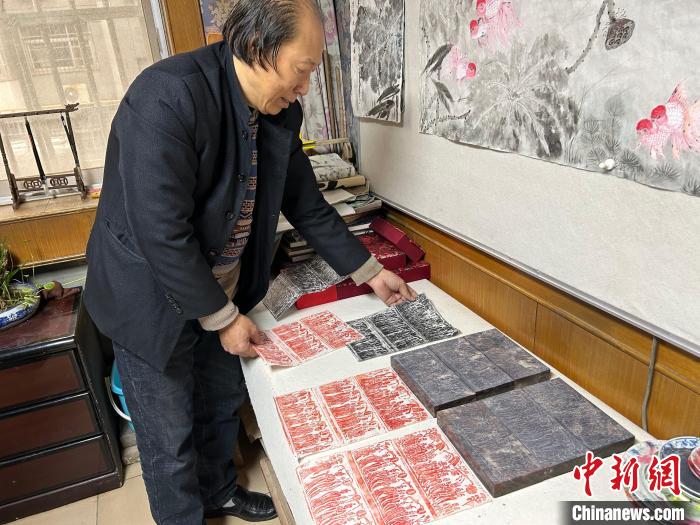 为了另一种传承,他将《帝后礼佛图》“搬”回家
