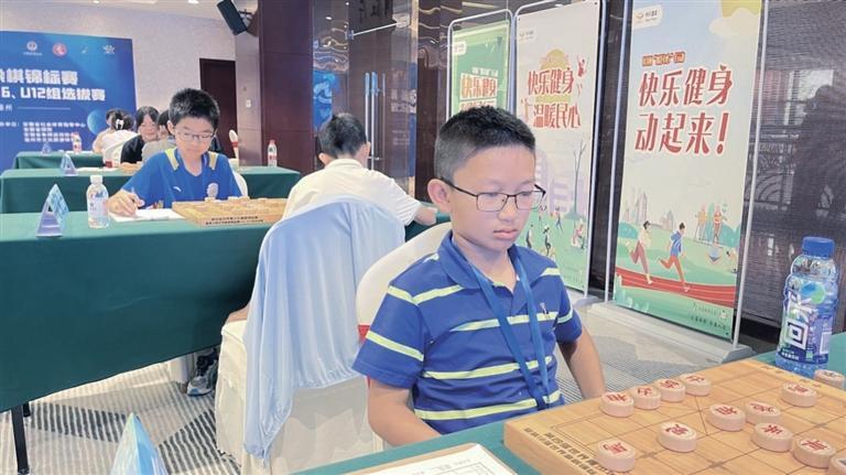 甘肃少年栗泽将代表中国参加世界青少年象棋锦标赛