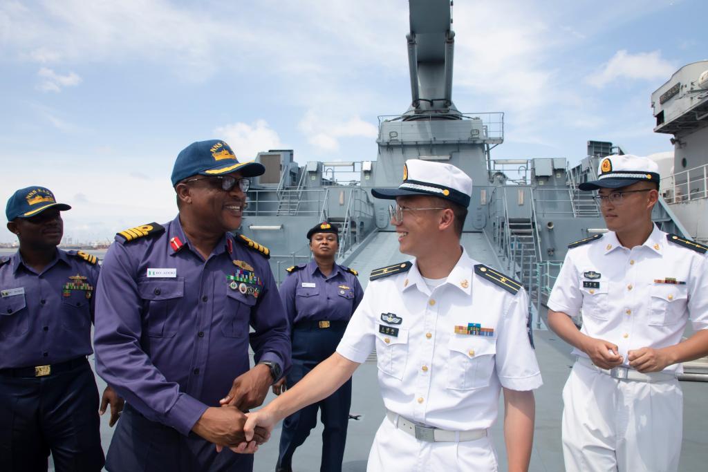 通讯：让和平友谊跨越山海——记中国海军第43批护航编队友好访问西非5国