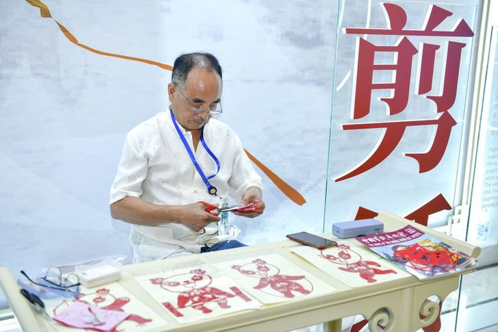 赏非遗,看比赛……在成都感受体育精神与中华文明交相辉映 赏非遗,看比赛……在成都感受体育精神与中华文明交相辉映