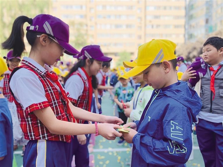 兰州中小学开学典礼别开生面