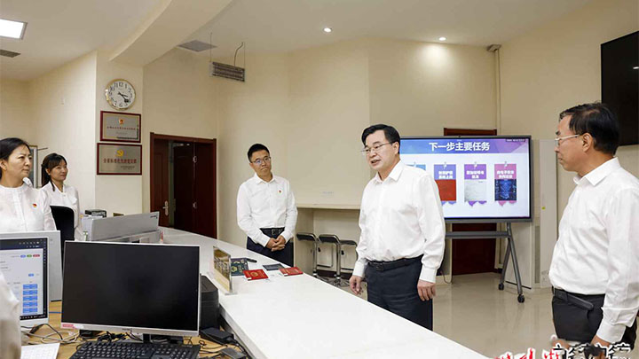 胡昌升在省政府外事办省体育局调研
