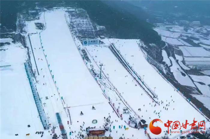 兰州市榆中县开启冬季旅游模式 邀你共享冰雪乐趣
