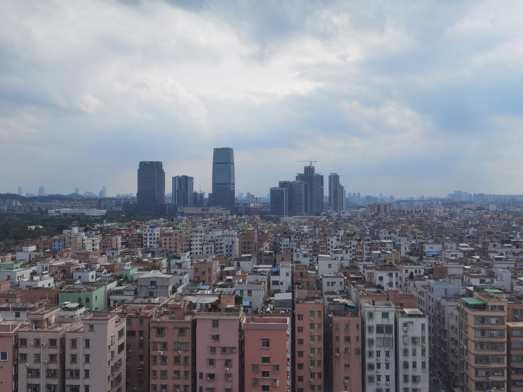 广东省广州市白云区一处城中村俯瞰。新华社记者孟盈如 摄