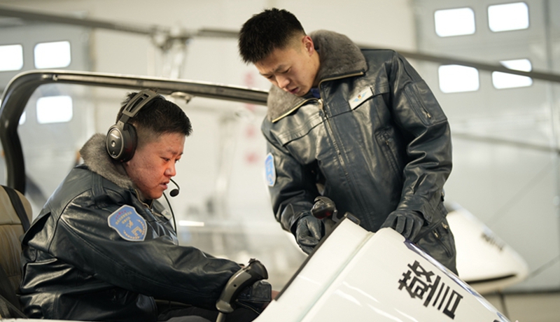 守護戈壁的“飛天警隊”
