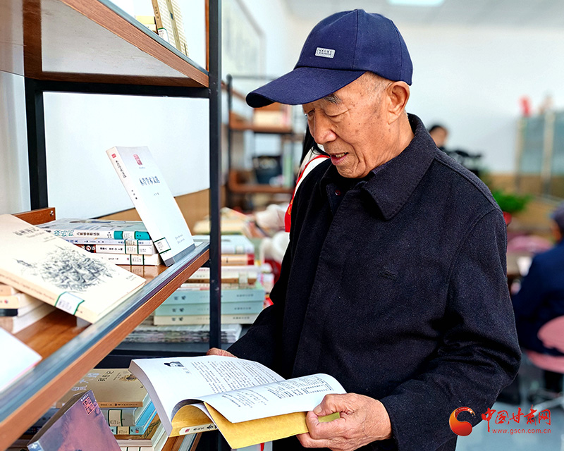 民勤：“活用”图书馆 让银龄生活更有“知”味