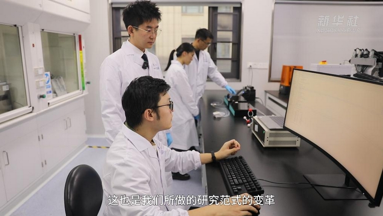 新华全媒+｜我国科学家创制“精准治疗”技术助锂电池“起死回生”