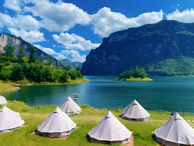 2鸭甸河露营基地