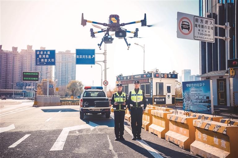 兰州公安交警无人机战队开启智慧交管新阶段