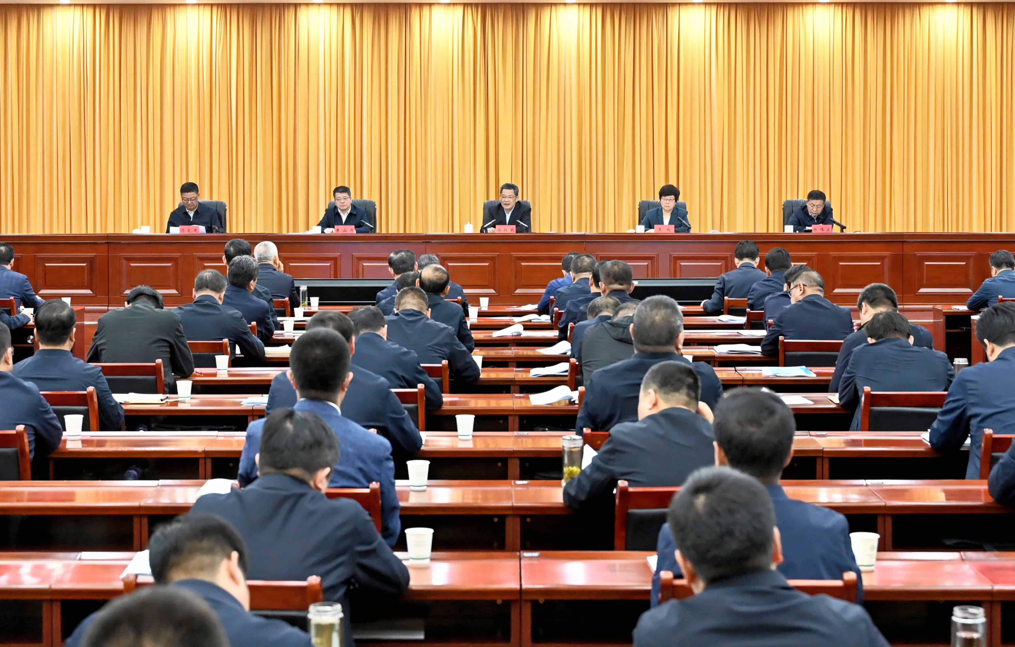 任振鹤：坚决打赢打好搬迁工作一期任务收官战