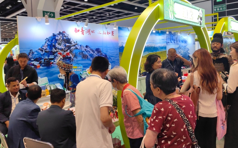 展会现场图。