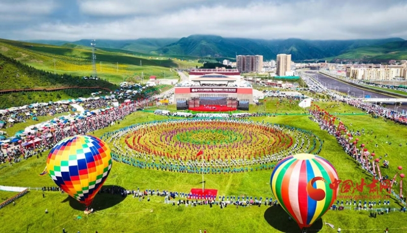 2025年（第八届）甘南藏地传奇自行车赛暨第十一届锅庄文化周开幕