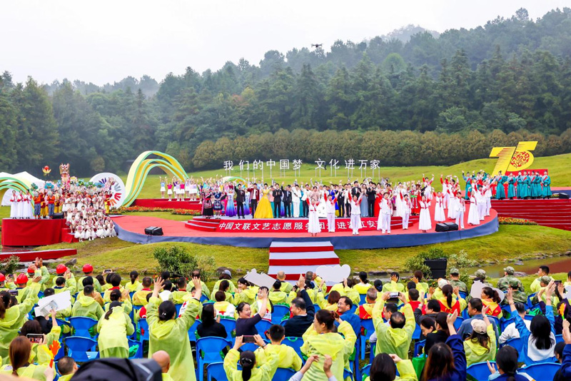 “我们的中国梦——文化进万家”中国文联文艺志愿服务团走进湖州。湖州市文联供图