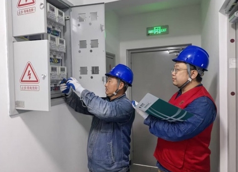 国网庆阳供电公司提前筑牢新建小区电力“安全屏障”