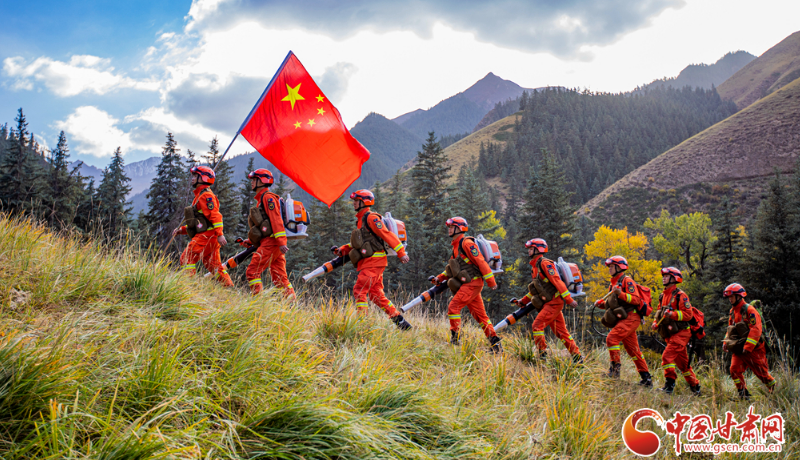 坚守防火一线 守护绿水青山