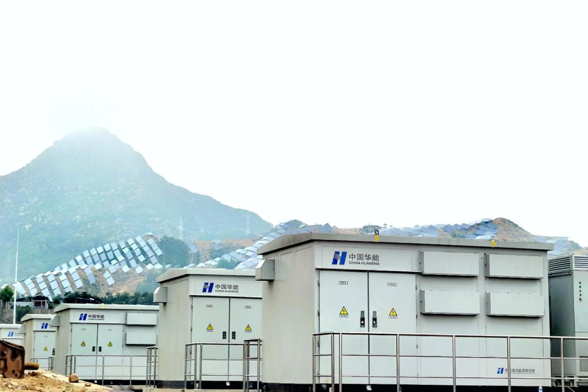 平山西柏坡百兆瓦级新型电力系统示范工程储能电站。武玉琨摄