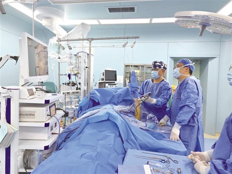 关节镜微创医疗取得新突破