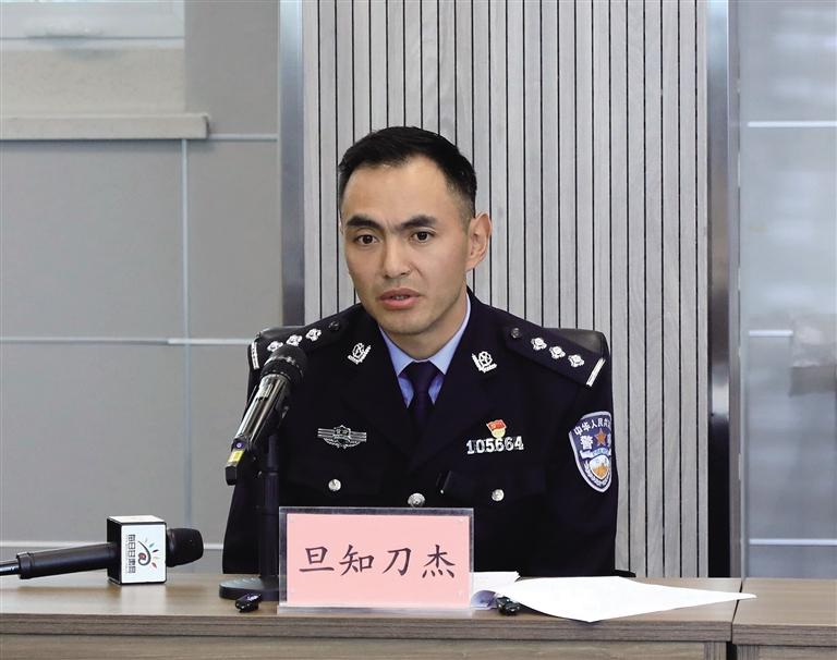 4000米雪线映初心