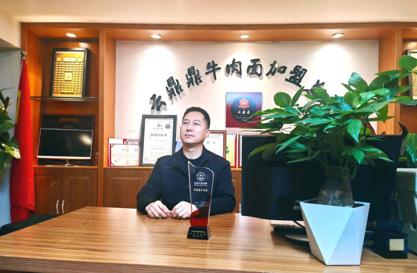 云鼎鼎以匠心激活兰州牛肉面新活力