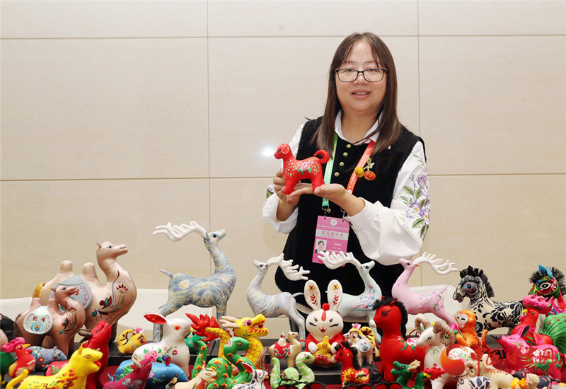 从马家窑到飞天：包雨蕾让甘肃文化“香”飘市场