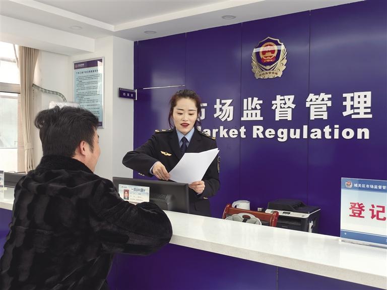 主动当好“既无事不扰又无处不在”的“店小二”